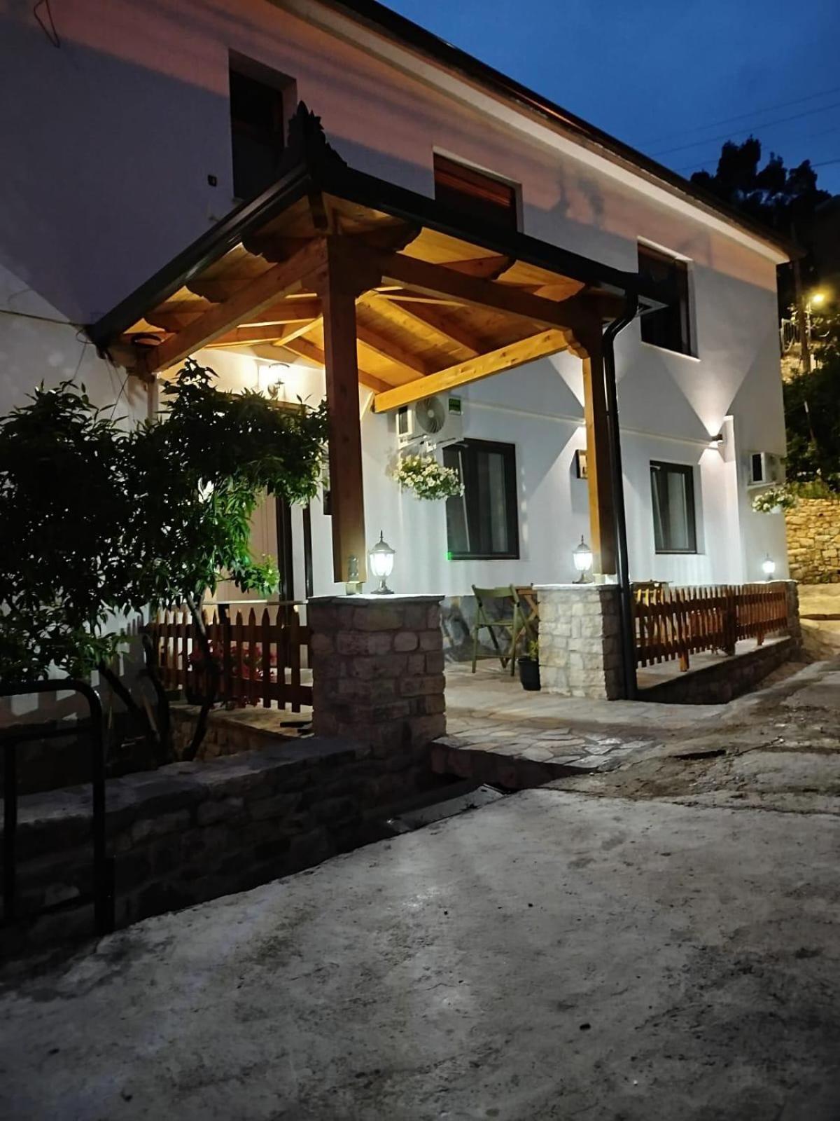 Hotel Vila Vreko B&B Berat Exteriér fotografie