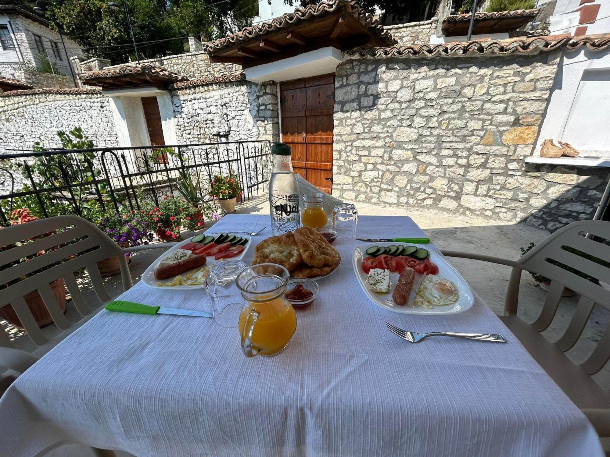 Hotel Vila Vreko B&B Berat Exteriér fotografie